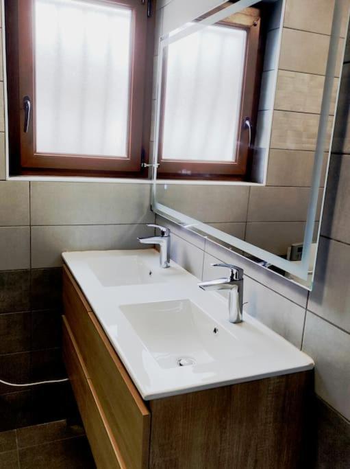 Gite Papillon 6 A14 Personnes - Jacuzzi Gérardmer Εξωτερικό φωτογραφία