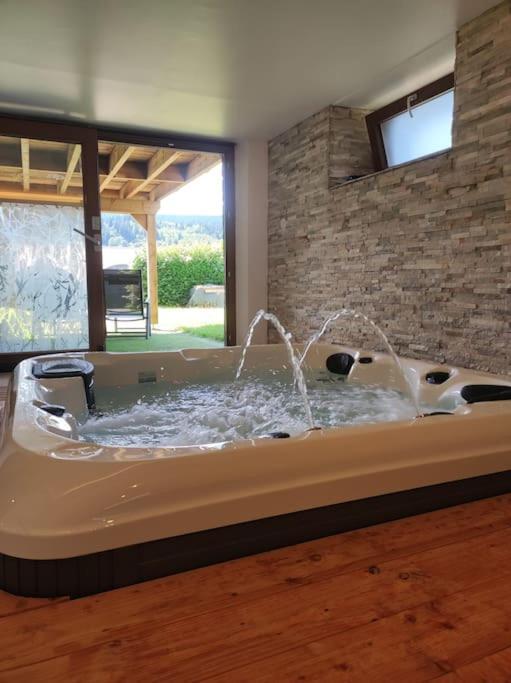 Gite Papillon 6 A14 Personnes - Jacuzzi Gérardmer Εξωτερικό φωτογραφία