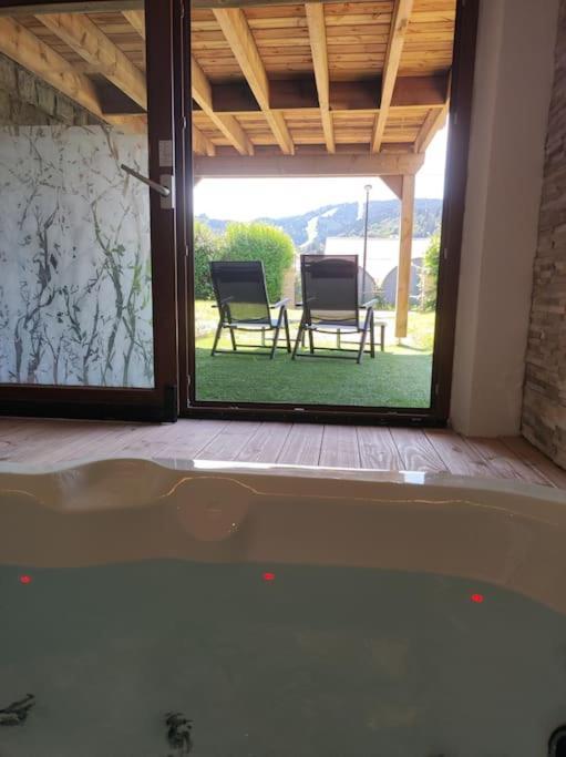 Gite Papillon 6 A14 Personnes - Jacuzzi Gérardmer Εξωτερικό φωτογραφία