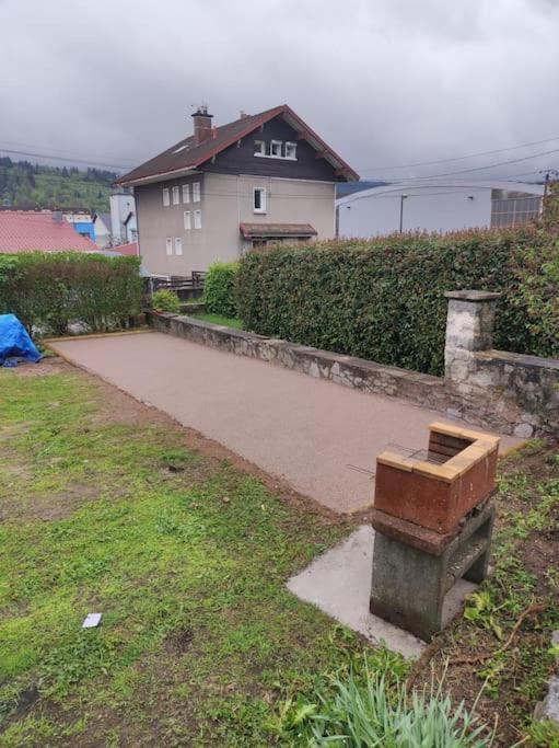 Gite Papillon 6 A14 Personnes - Jacuzzi Gérardmer Εξωτερικό φωτογραφία