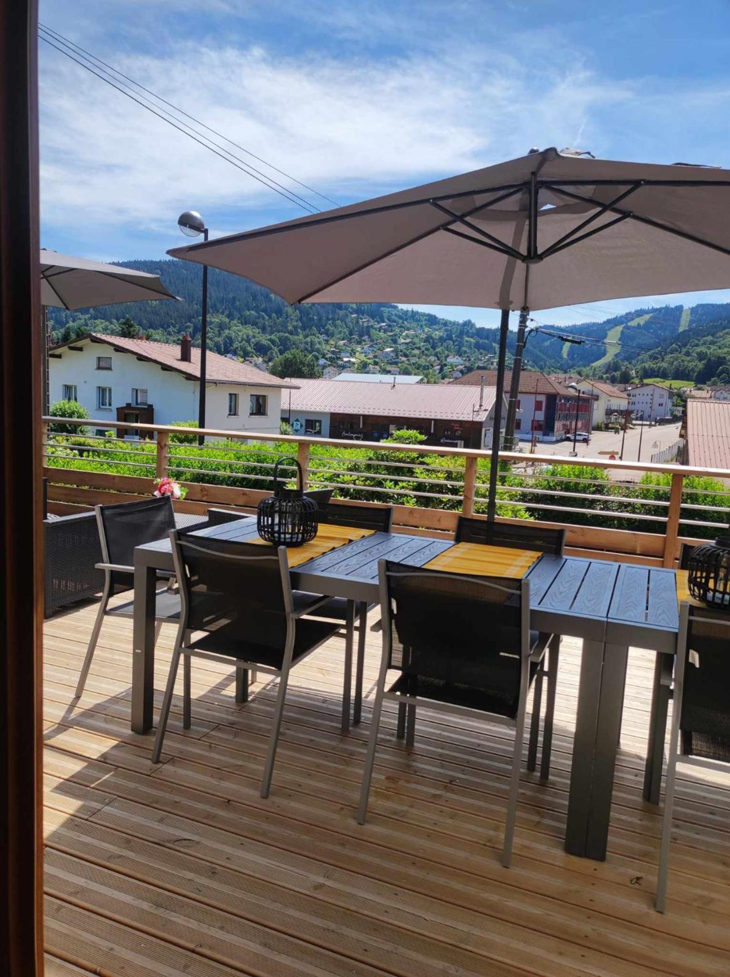 Gite Papillon 6 A14 Personnes - Jacuzzi Gérardmer Εξωτερικό φωτογραφία
